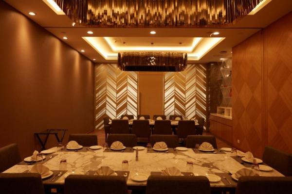 Belvedere Golf & Country Club Adalaj Exterior photo